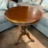 Столик круглый деревянный  
